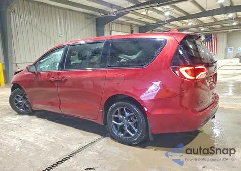 2020 Chrysler Pacifica Touring z USA, uszkodzony, nr VIN 2C4RC1FG0LR123316